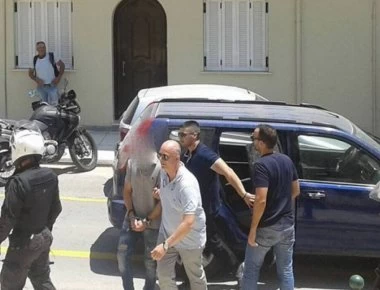 Συγκλονίζει ο πατροκτόνος της Ζακύνθου στην απολογία του: «Τον σκότωσα γιατί κακοποιούσε τα αδέλφια μου» (βίντεο)